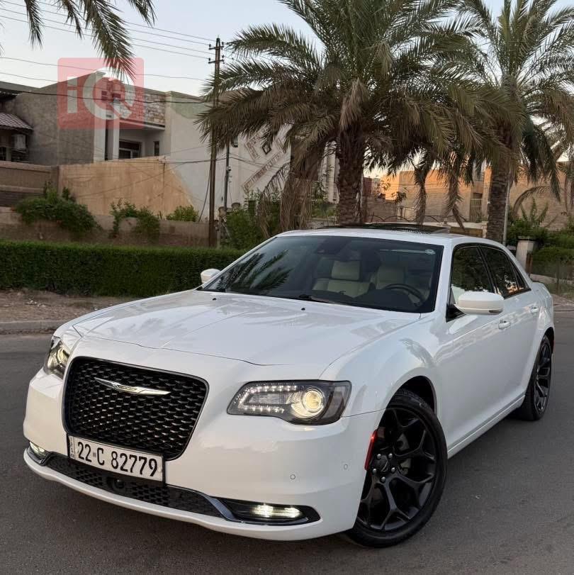 كرايسلر 300